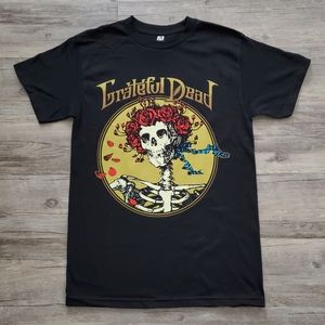 NEW GRATEFUL DEAD BERTHA SKULL AND ROSES TSHIRT